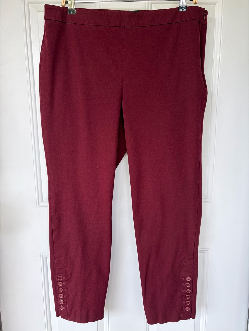 •Talbots• Burgundy Chatham Ankle Pants with Button Detail - Size 16